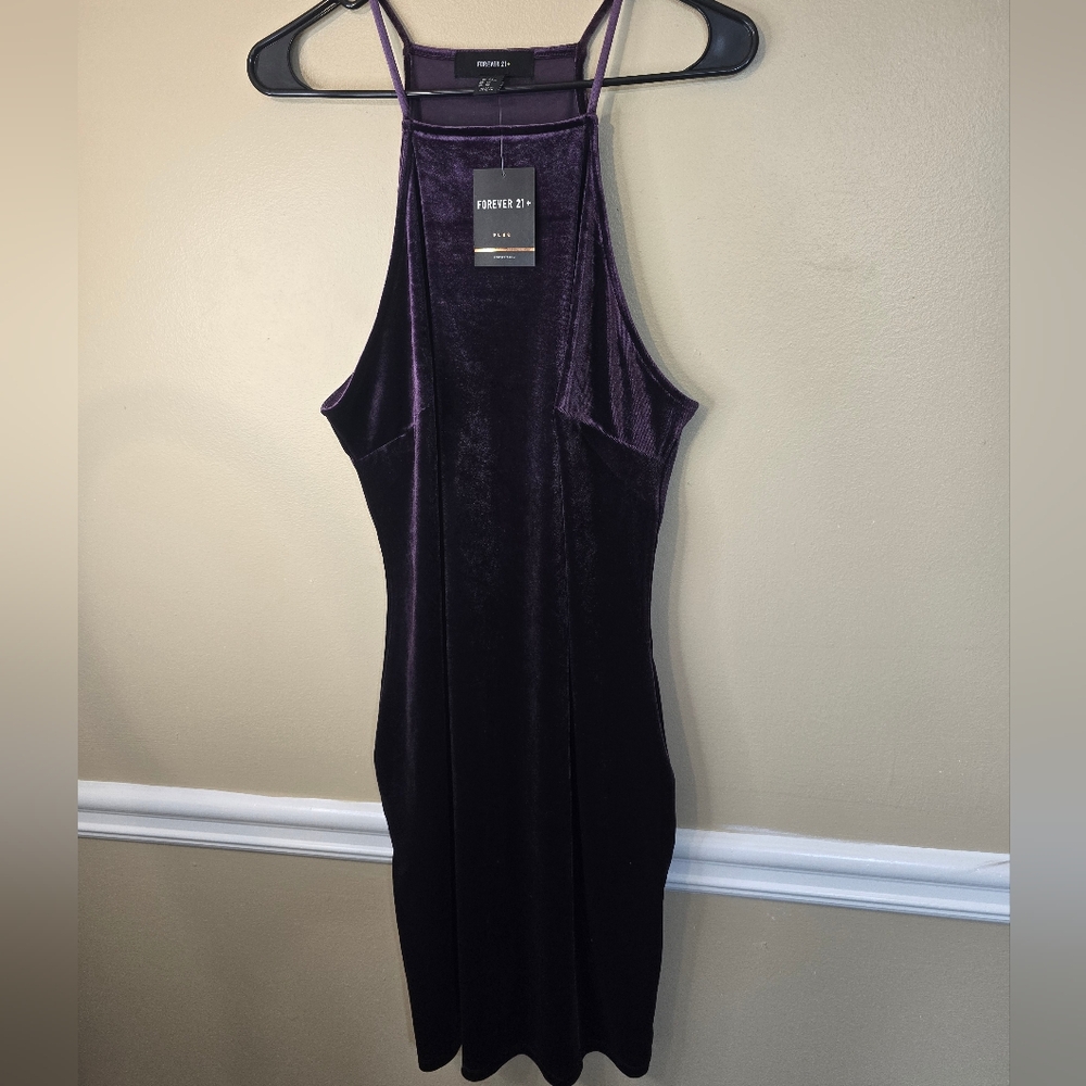 Forever 21 Rich Plum Midi size 0X Velvet Dress